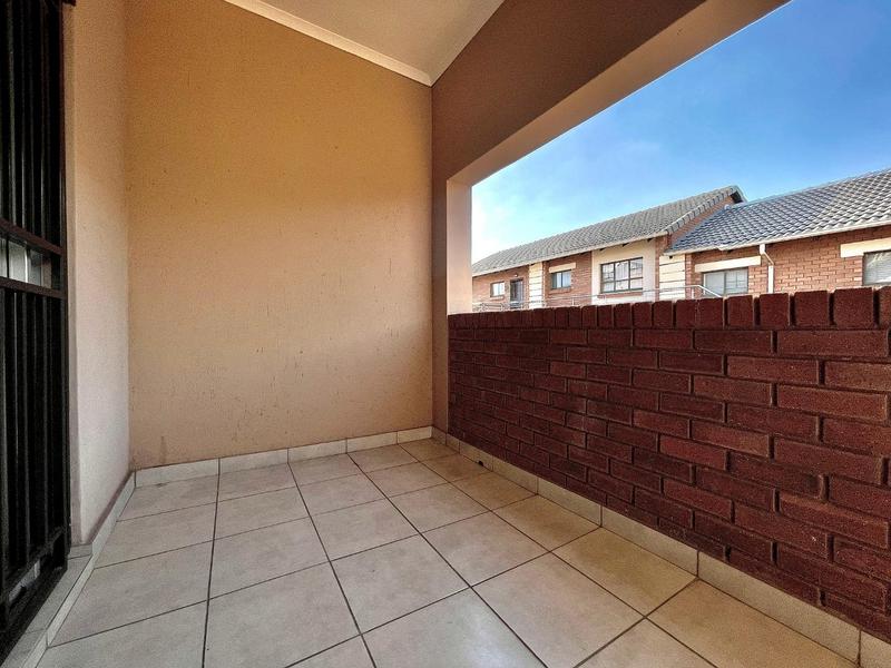 3 Bedroom Property for Sale in Noordwyk Gauteng