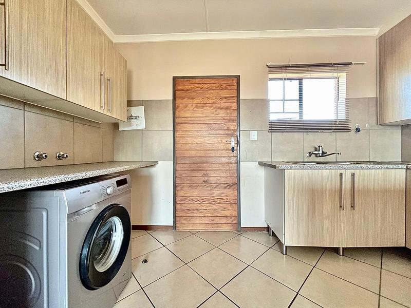 3 Bedroom Property for Sale in Noordwyk Gauteng
