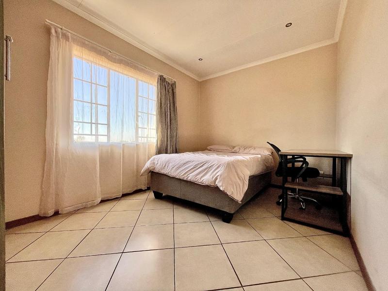 3 Bedroom Property for Sale in Noordwyk Gauteng