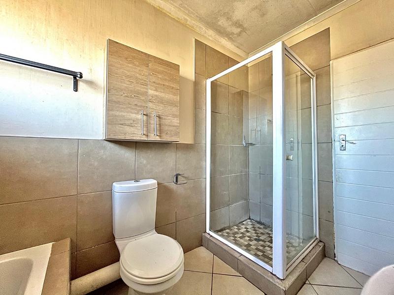 3 Bedroom Property for Sale in Noordwyk Gauteng