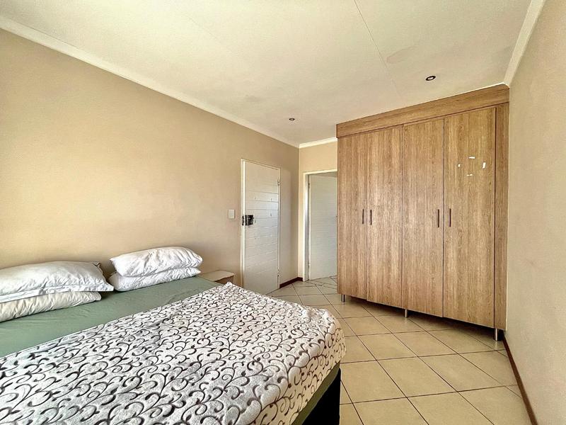 3 Bedroom Property for Sale in Noordwyk Gauteng