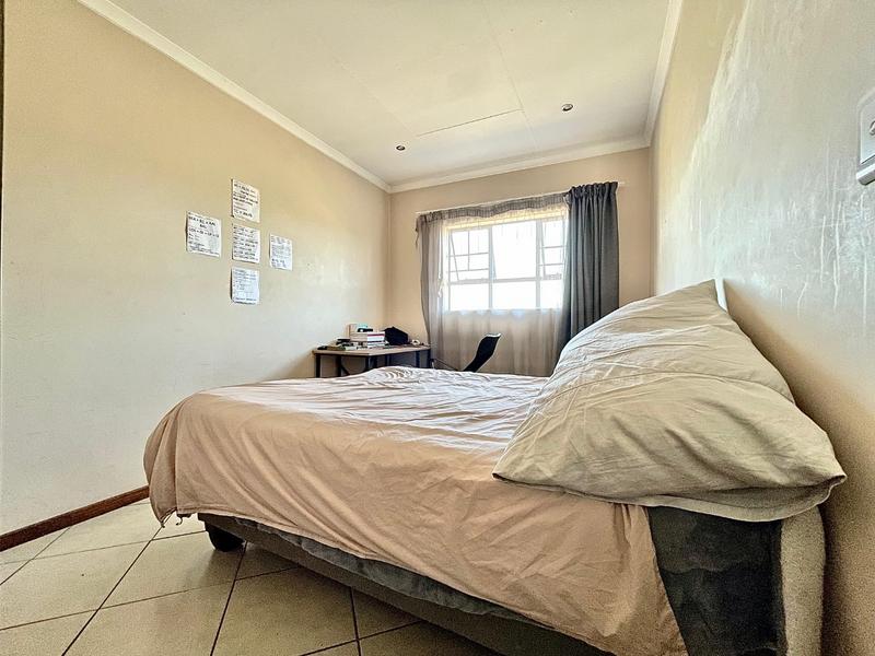 3 Bedroom Property for Sale in Noordwyk Gauteng