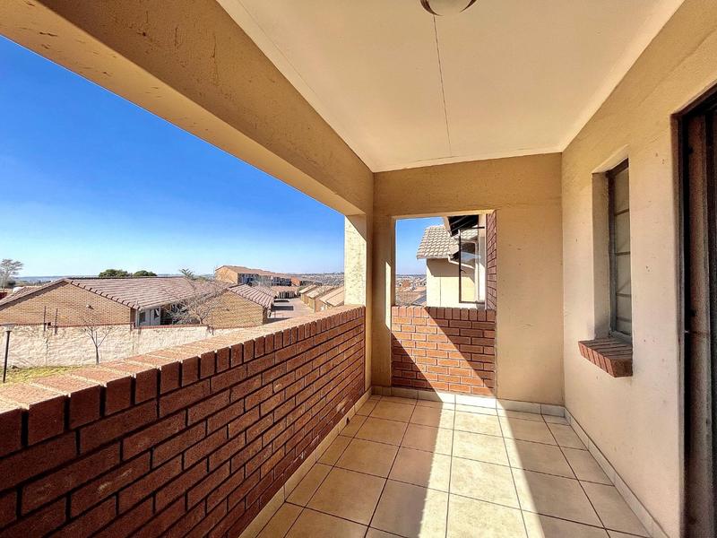 3 Bedroom Property for Sale in Noordwyk Gauteng