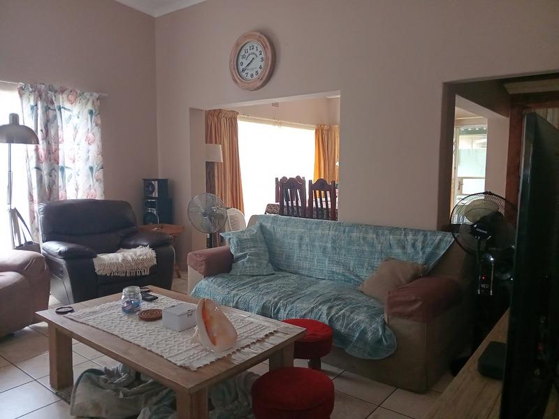 3 Bedroom Property for Sale in Vanderbijlpark SE 6 Gauteng