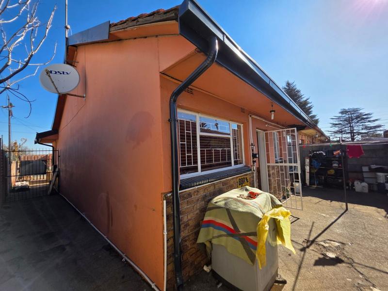 2 Bedroom Property for Sale in Randfontein Central Gauteng