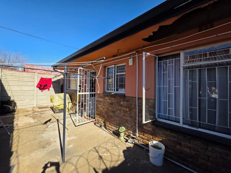 2 Bedroom Property for Sale in Randfontein Central Gauteng