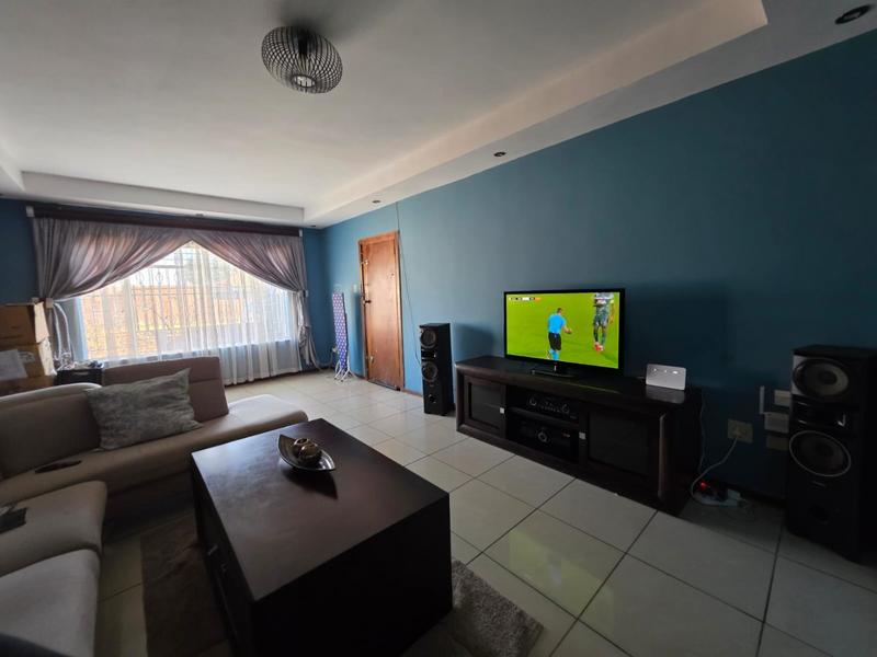 2 Bedroom Property for Sale in Randfontein Central Gauteng