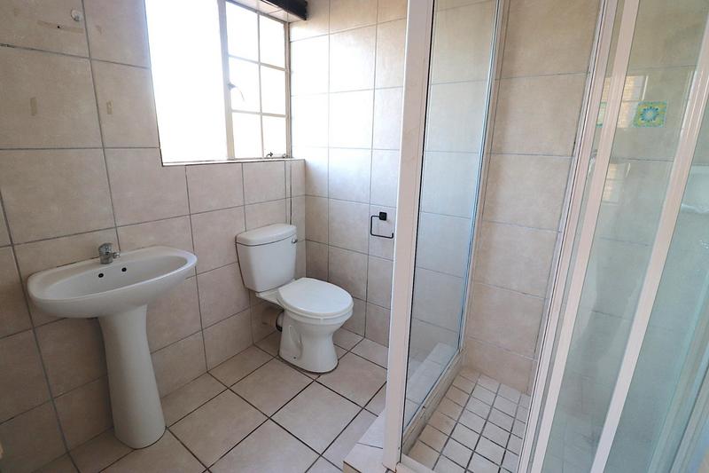To Let 2 Bedroom Property for Rent in North Riding Gauteng
