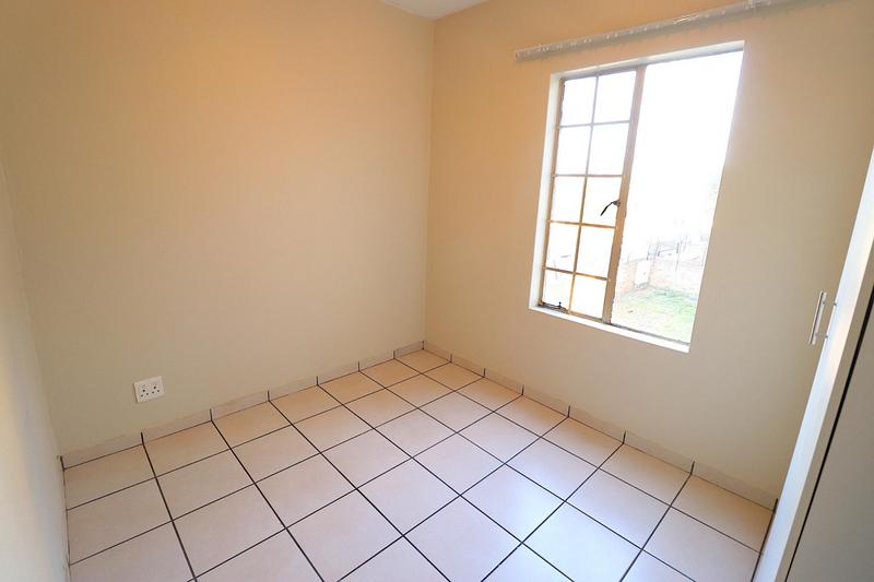 To Let 2 Bedroom Property for Rent in North Riding Gauteng