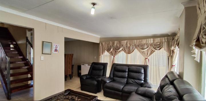 3 Bedroom Property for Sale in Crystal Park Gauteng