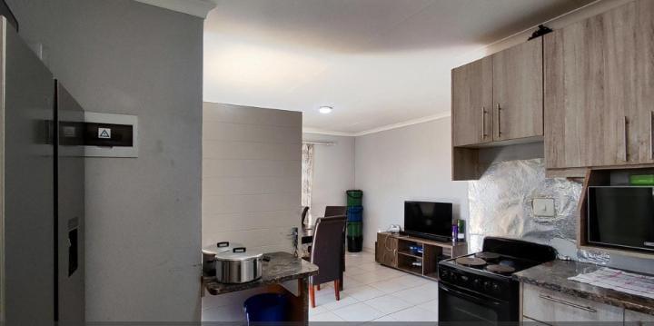 2 Bedroom Property for Sale in Crystal Park Gauteng