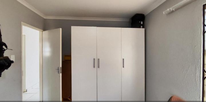 2 Bedroom Property for Sale in Crystal Park Gauteng