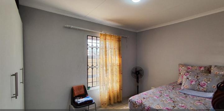 2 Bedroom Property for Sale in Crystal Park Gauteng