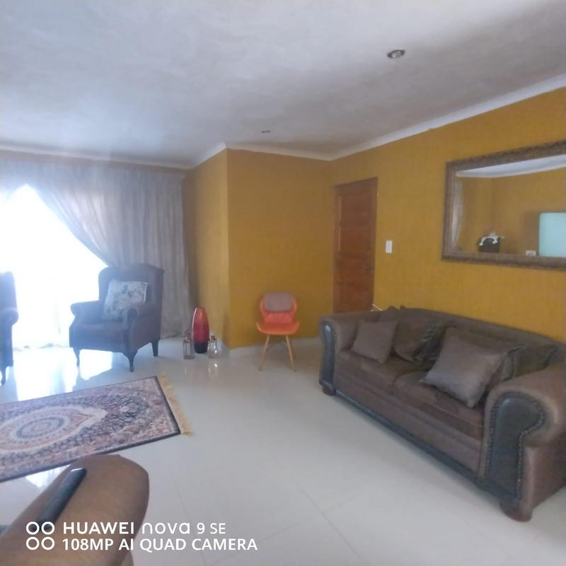 2 Bedroom Property for Sale in Dawn Park Gauteng