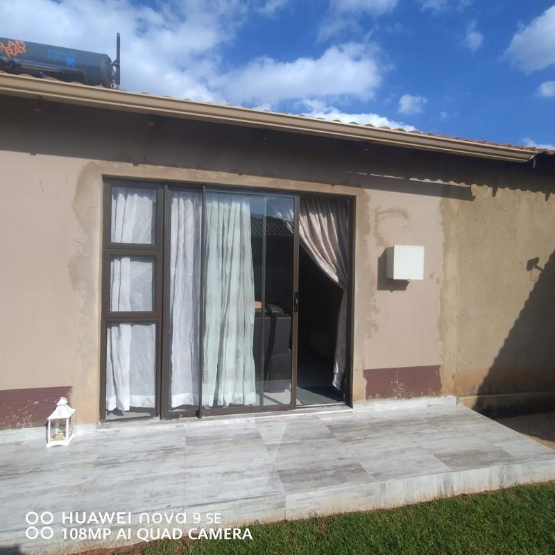2 Bedroom Property for Sale in Dawn Park Gauteng
