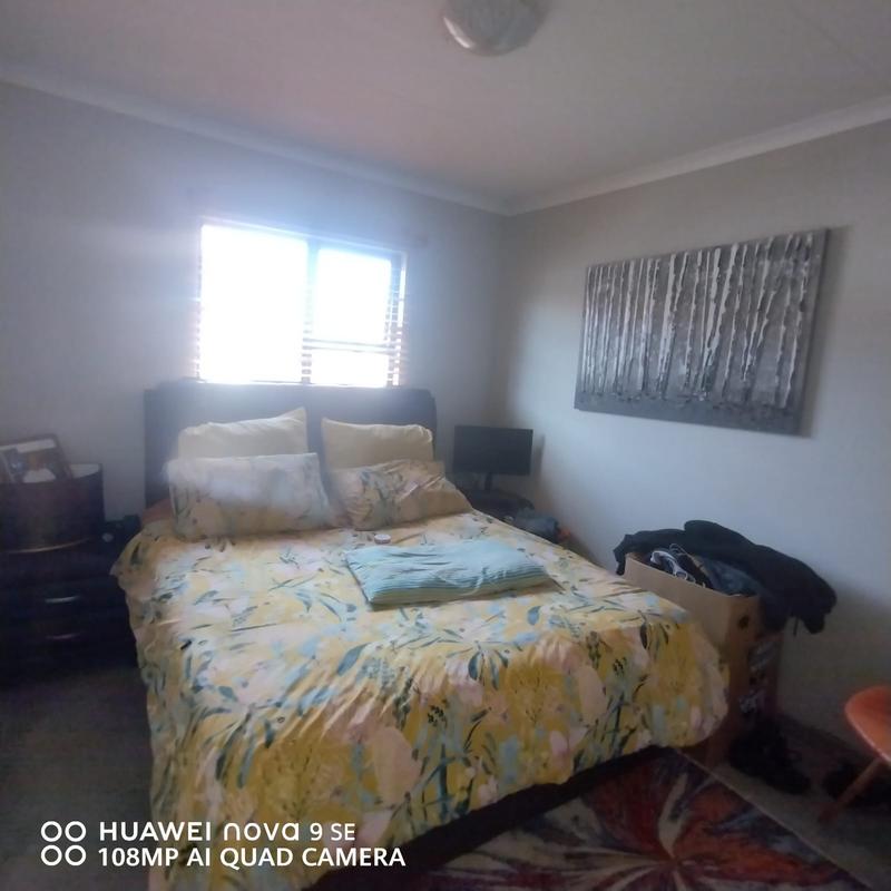 2 Bedroom Property for Sale in Dawn Park Gauteng