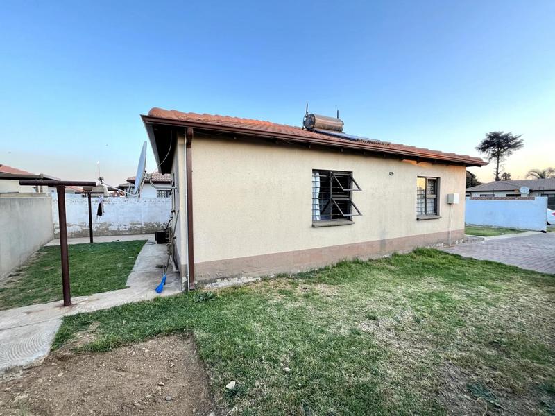 3 Bedroom Property for Sale in Dawn Park Gauteng