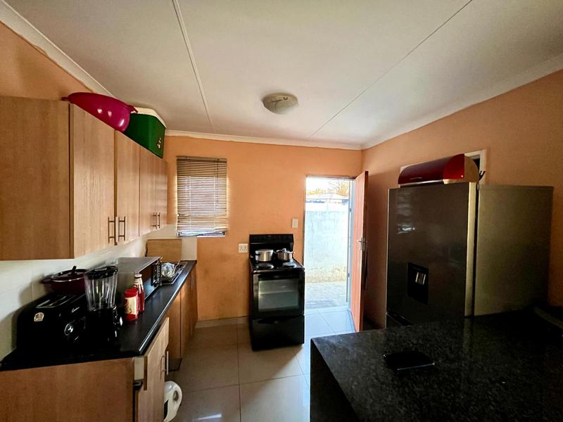 3 Bedroom Property for Sale in Dawn Park Gauteng