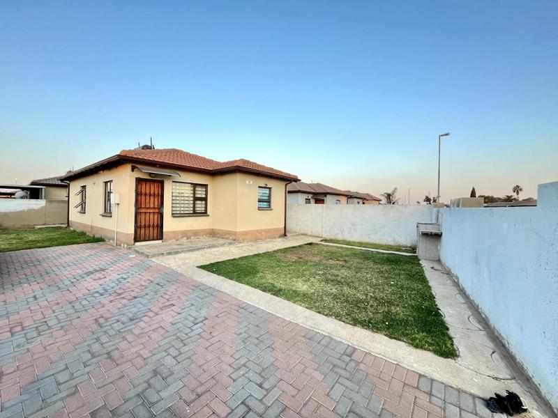 3 Bedroom Property for Sale in Dawn Park Gauteng