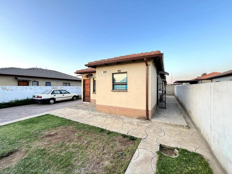 3 Bedroom Property for Sale in Dawn Park Gauteng