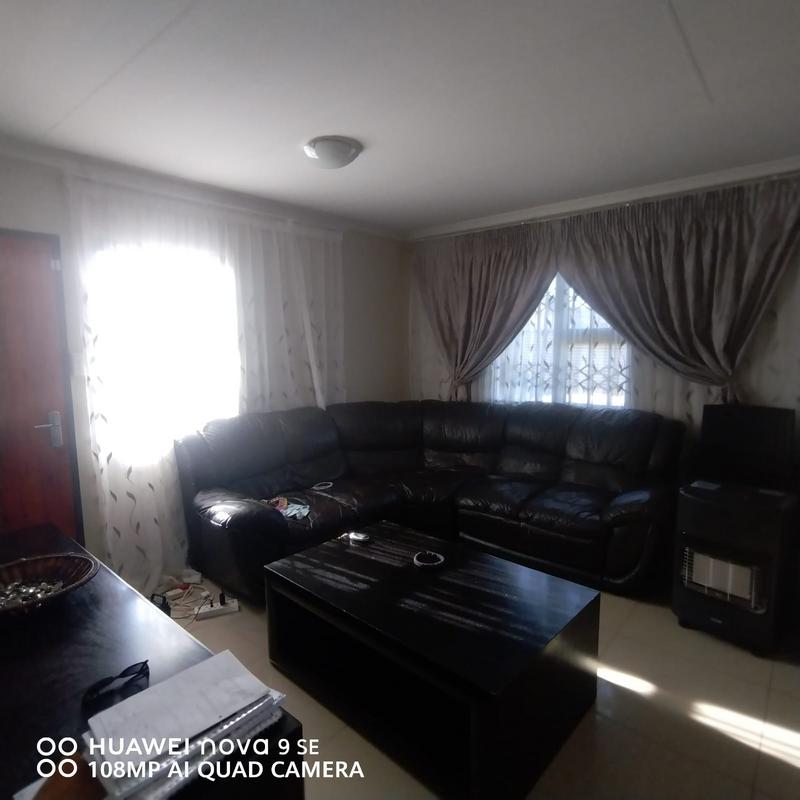 3 Bedroom Property for Sale in Dawn Park Gauteng