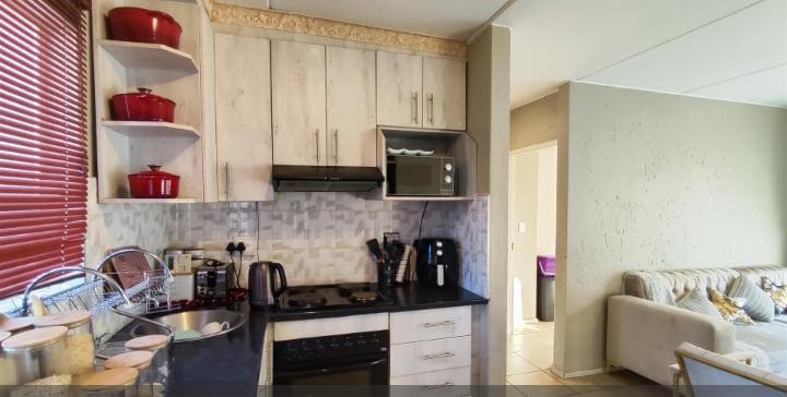 2 Bedroom Property for Sale in Klippoortjie Gauteng
