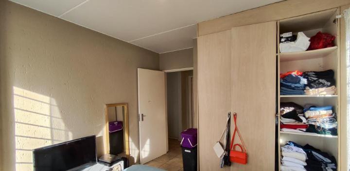 2 Bedroom Property for Sale in Klippoortjie Gauteng