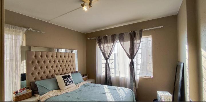 2 Bedroom Property for Sale in Klippoortjie Gauteng