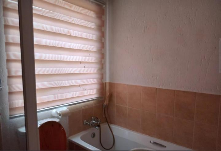 2 Bedroom Property for Sale in Klippoortjie Gauteng