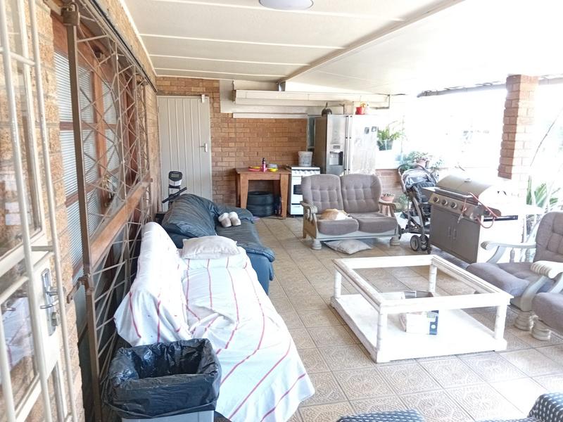 4 Bedroom Property for Sale in Parkdene Gauteng