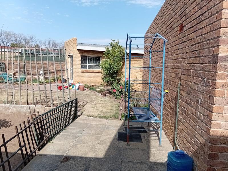 4 Bedroom Property for Sale in Parkdene Gauteng