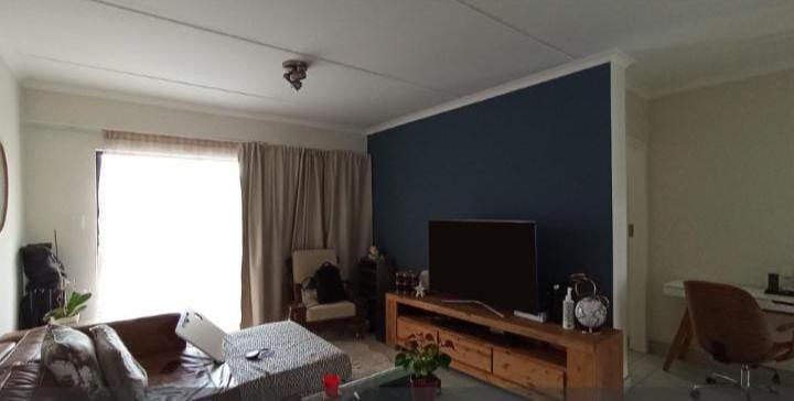 2 Bedroom Property for Sale in Edenvale Gauteng