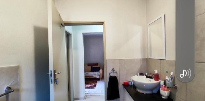 2 Bedroom Property for Sale in Benoni Gauteng