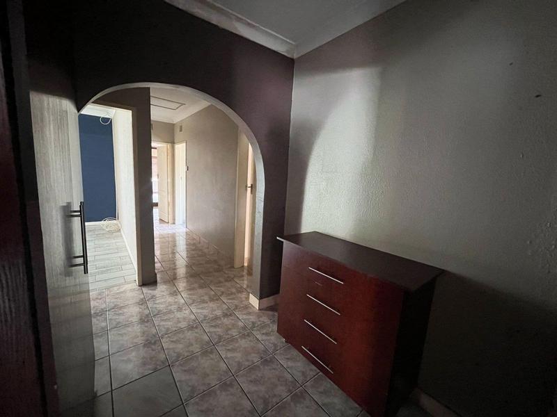 5 Bedroom Property for Sale in Elsburg Gauteng