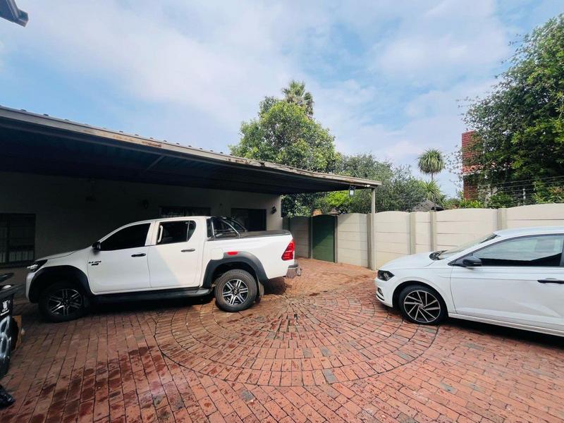 5 Bedroom Property for Sale in Elsburg Gauteng