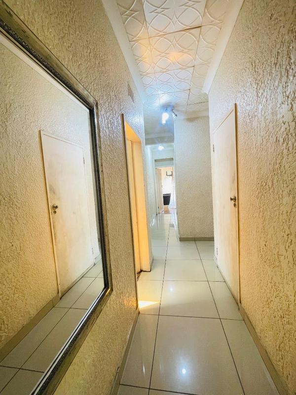 To Let 4 Bedroom Property for Rent in Lambton Gauteng