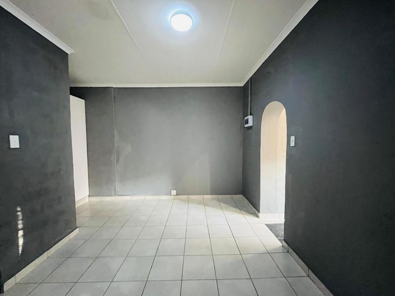To Let 1 Bedroom Property for Rent in Primrose Gauteng