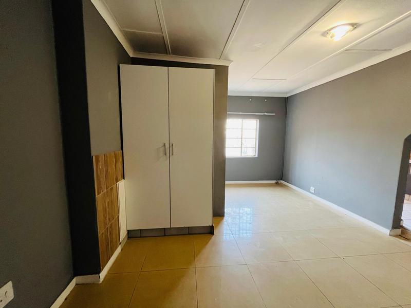1 Bedroom Property for Sale in Primrose Gauteng