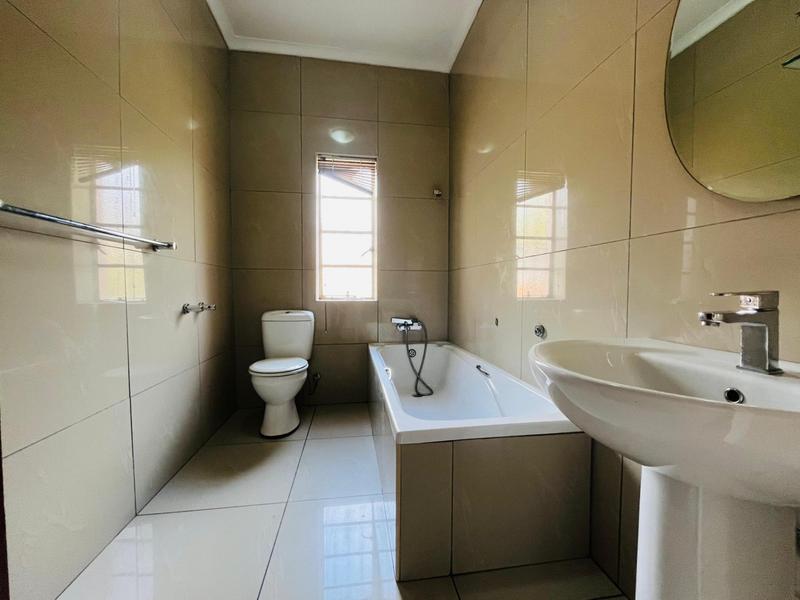 1 Bedroom Property for Sale in Primrose Gauteng