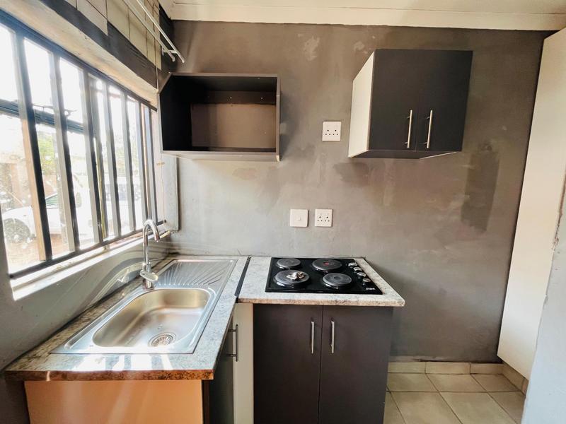 To Let 1 Bedroom Property for Rent in Primrose Gauteng