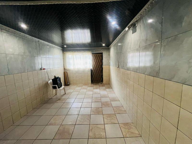 To Let 1 Bedroom Property for Rent in Birchleigh Gauteng