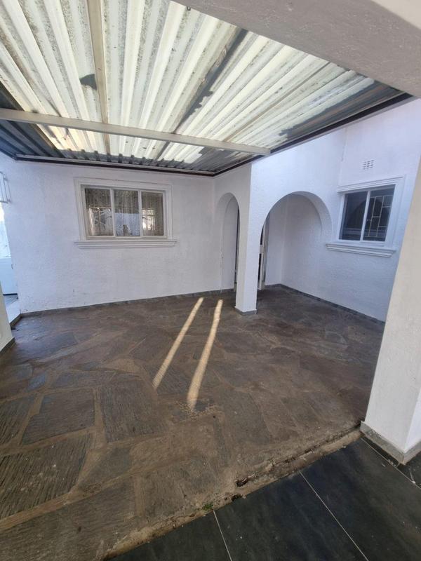 To Let 3 Bedroom Property for Rent in Esther Park Gauteng