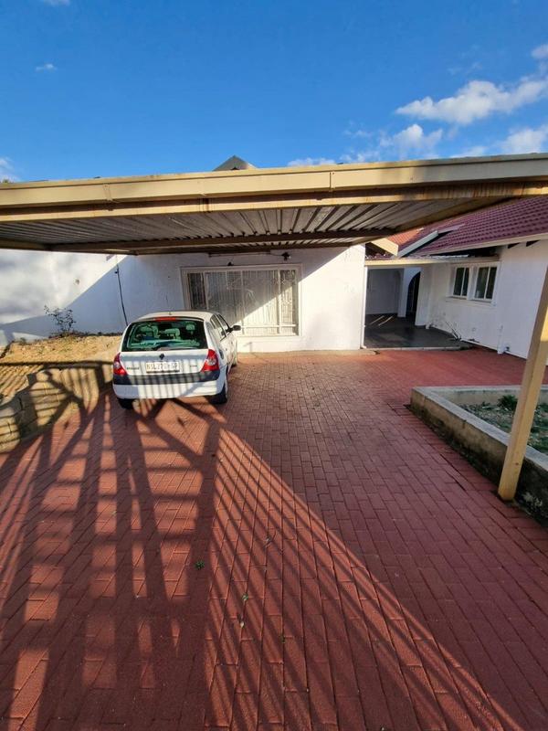To Let 3 Bedroom Property for Rent in Esther Park Gauteng