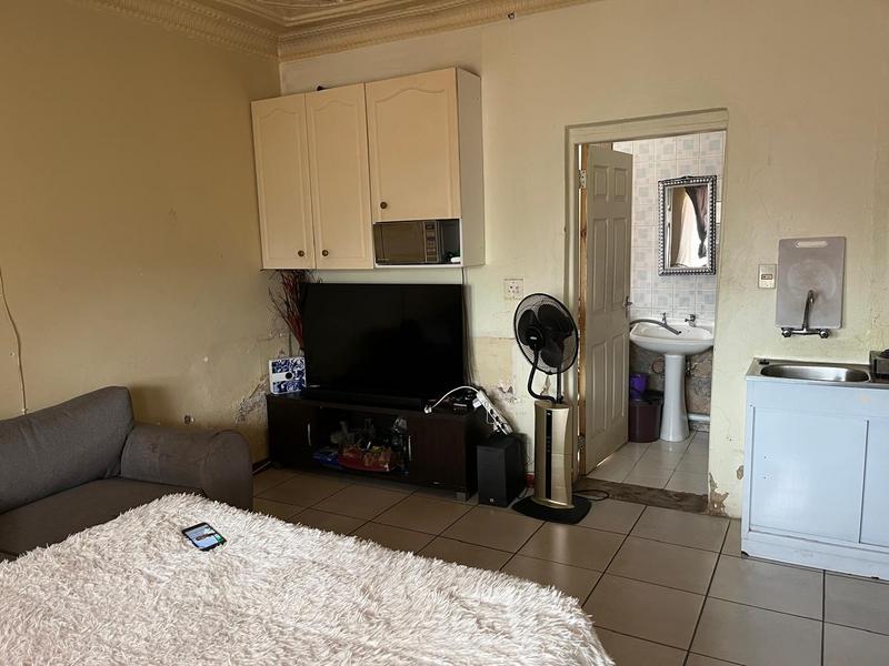 To Let 1 Bedroom Property for Rent in Bezuidenhout Valley Gauteng