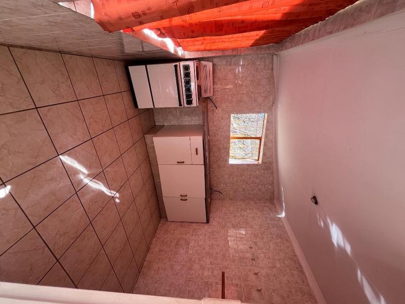 To Let 1 Bedroom Property for Rent in Kensington Gauteng