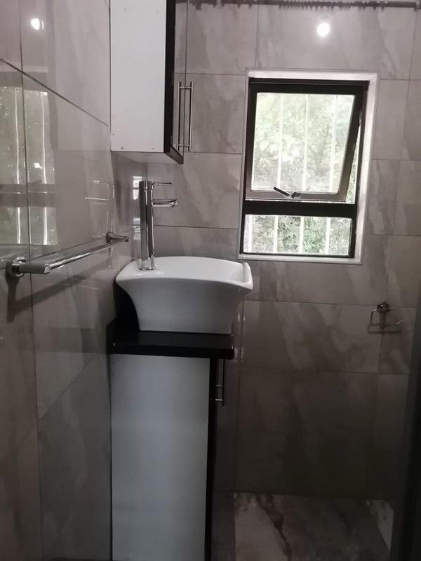 To Let 1 Bedroom Property for Rent in Lombardy East Gauteng
