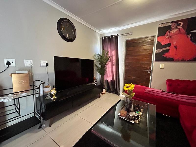 To Let 3 Bedroom Property for Rent in South Hills Gauteng
