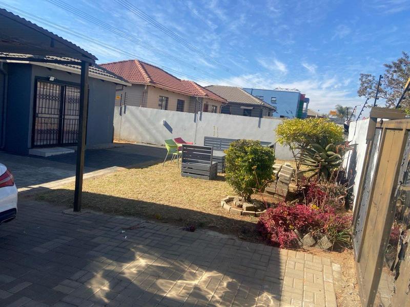 To Let 3 Bedroom Property for Rent in Blue Hills Country Estate Gauteng