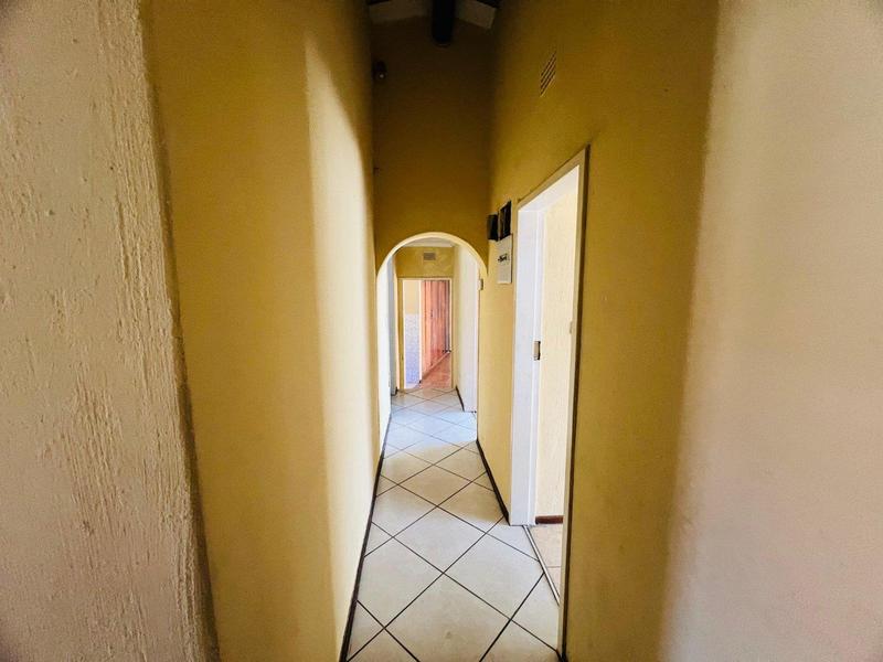 To Let 3 Bedroom Property for Rent in Birchleigh North Gauteng