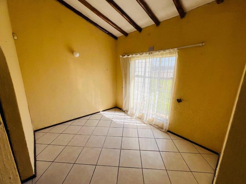 To Let 3 Bedroom Property for Rent in Birchleigh North Gauteng